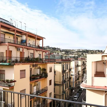 ベッド・アンド・ブレックファスト Materdays 24 ナポリ