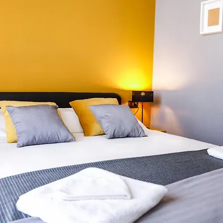 Materdays 24 4* Naples